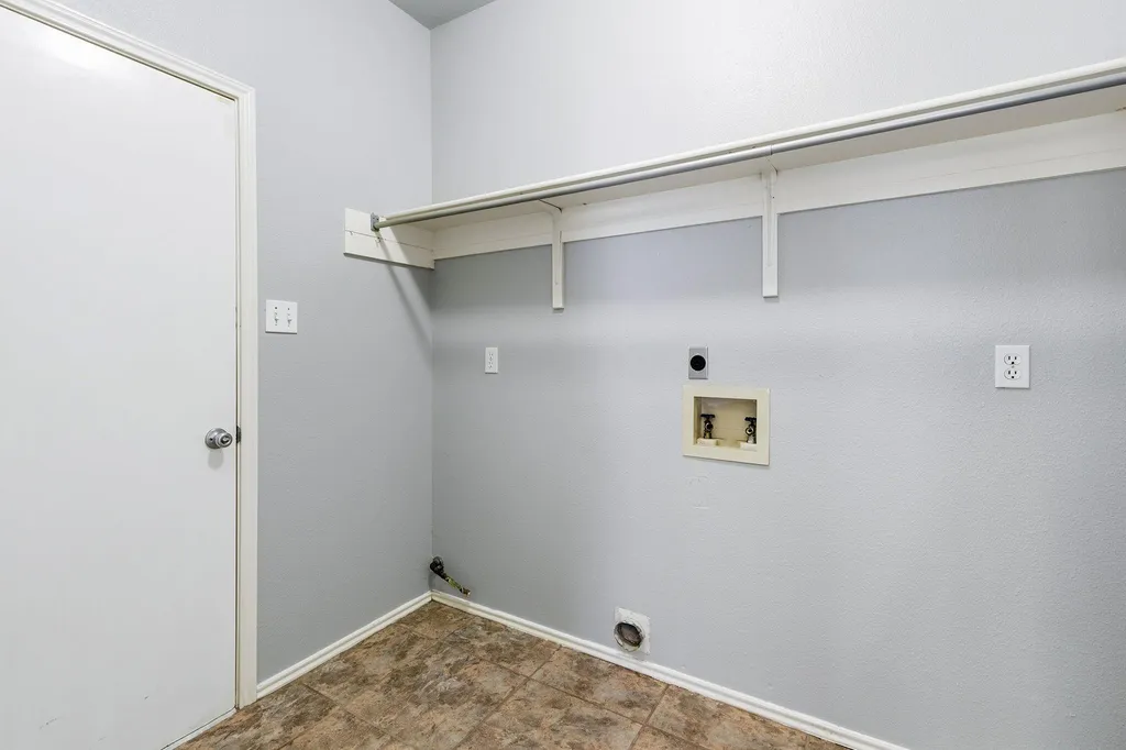 2402 Sparrow Drive Round Rock TX 78681