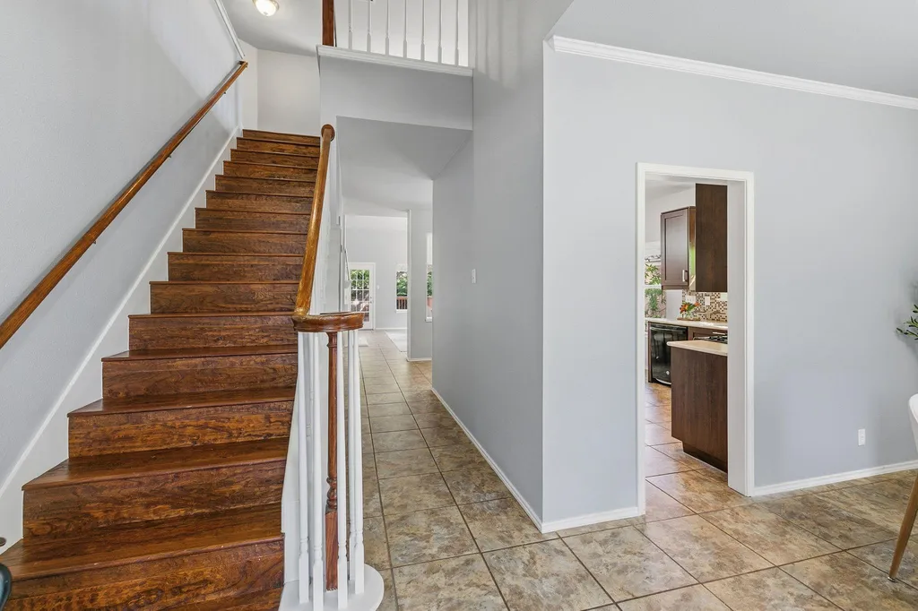 2402 Sparrow Drive Round Rock TX 78681