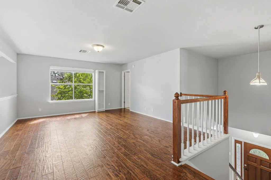 2402 Sparrow Drive Round Rock TX 78681