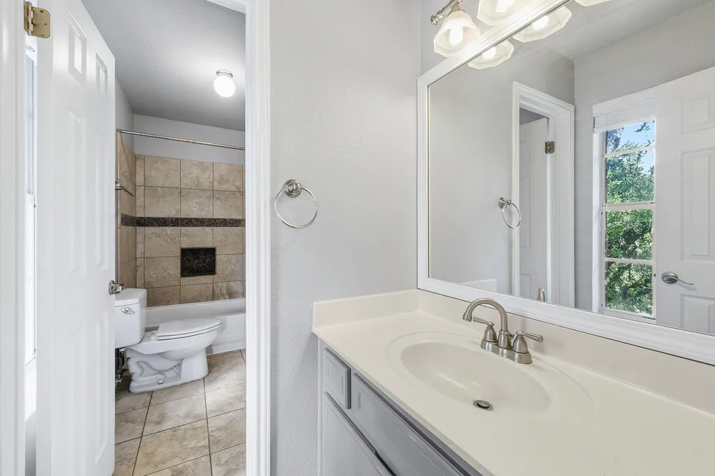 2402 Sparrow Drive Round Rock TX 78681