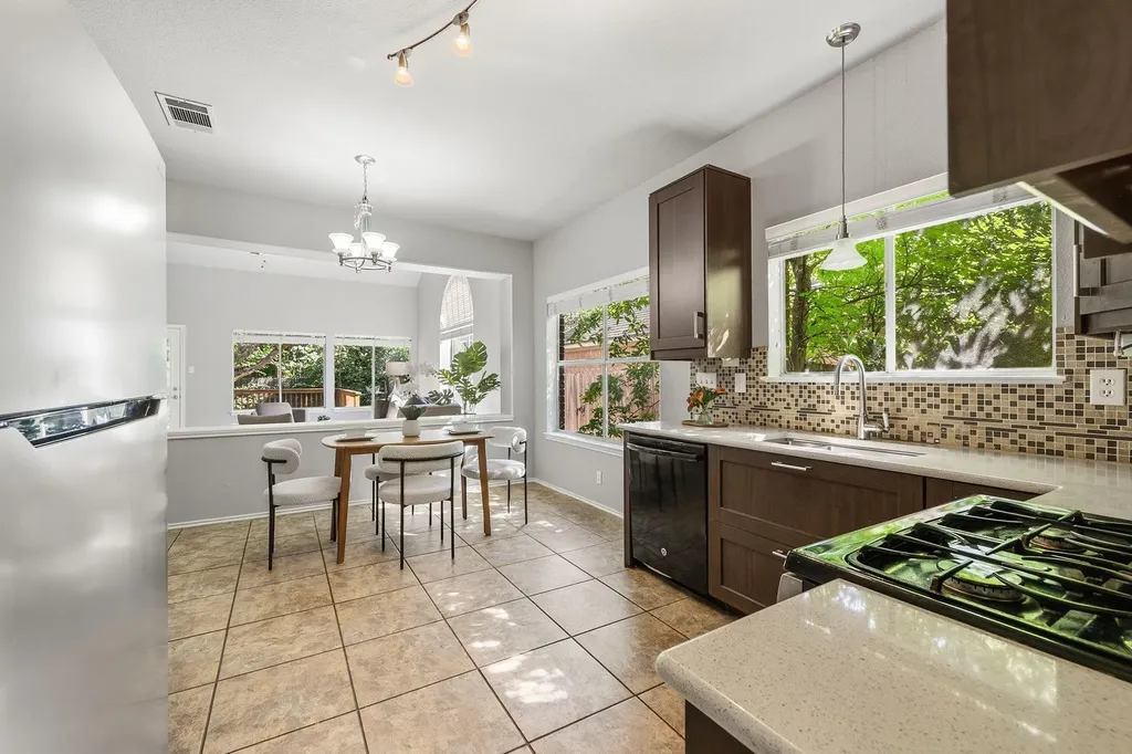 2402 Sparrow Drive Round Rock TX 78681