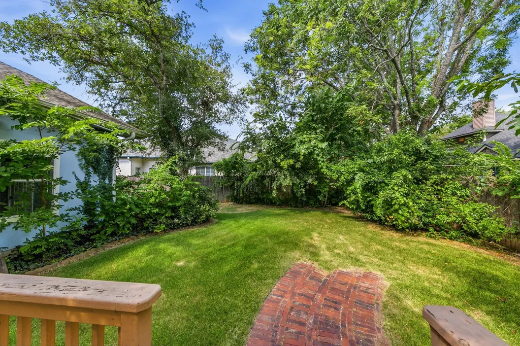 2402 Sparrow Drive Round Rock TX 78681