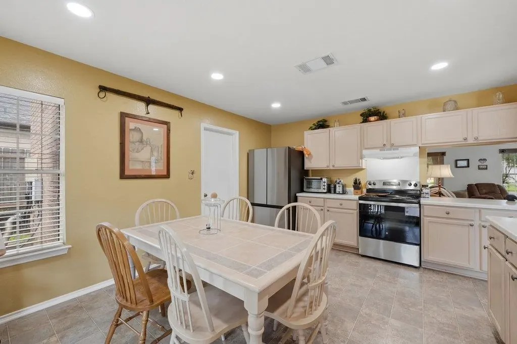 11432 Hillhaven Drive Austin TX 78748