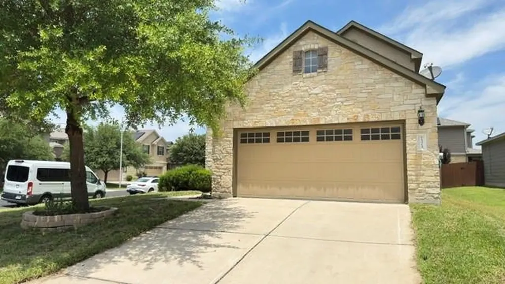 1324 Tillerfield Austin TX 78748