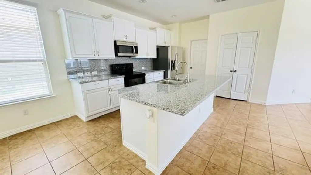 1324 Tillerfield Austin TX 78748