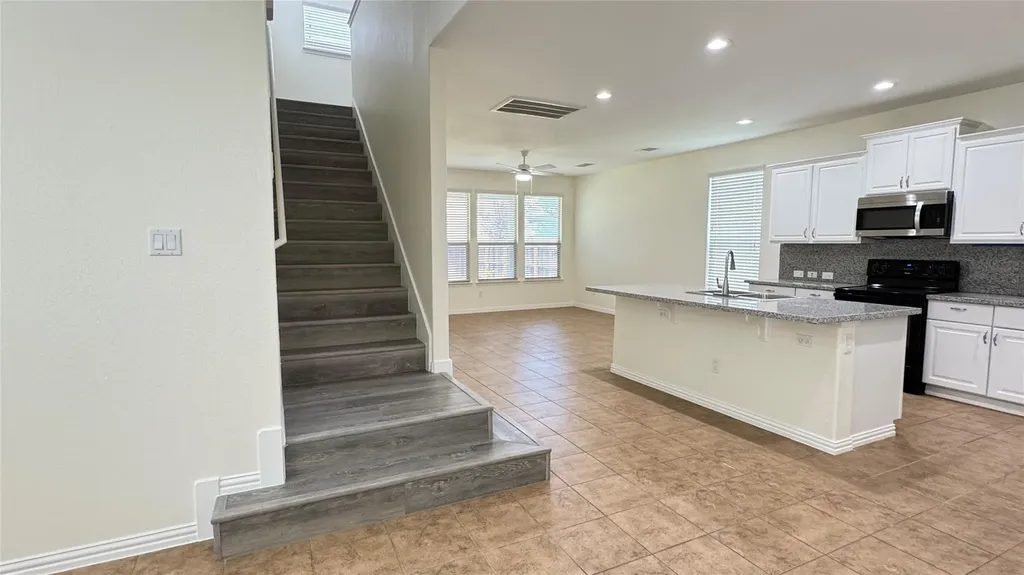 1324 Tillerfield Austin TX 78748