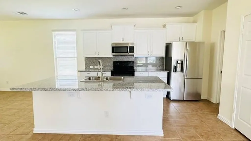 1324 Tillerfield Austin TX 78748
