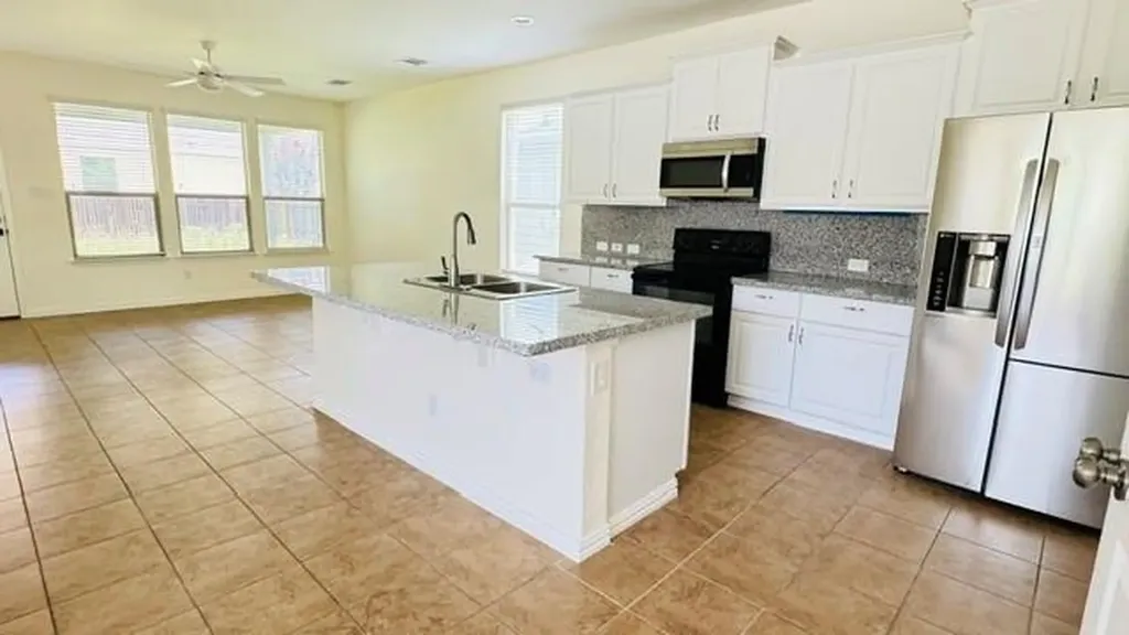 1324 Tillerfield Austin TX 78748