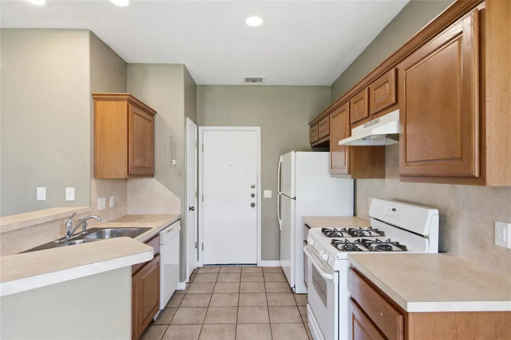 7502 Lazy Creek Drive Austin TX 78724