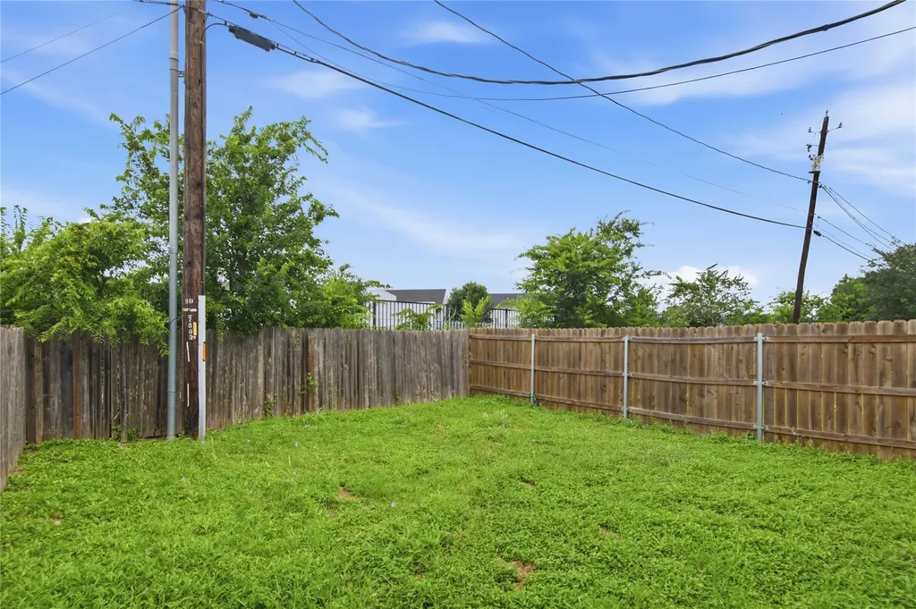 7502 Lazy Creek Drive Austin TX 78724