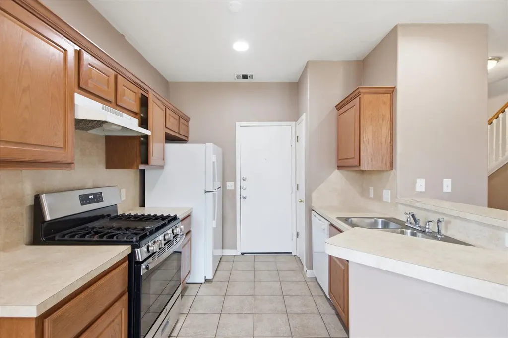7502 Lazy Creek Drive Austin TX 78724
