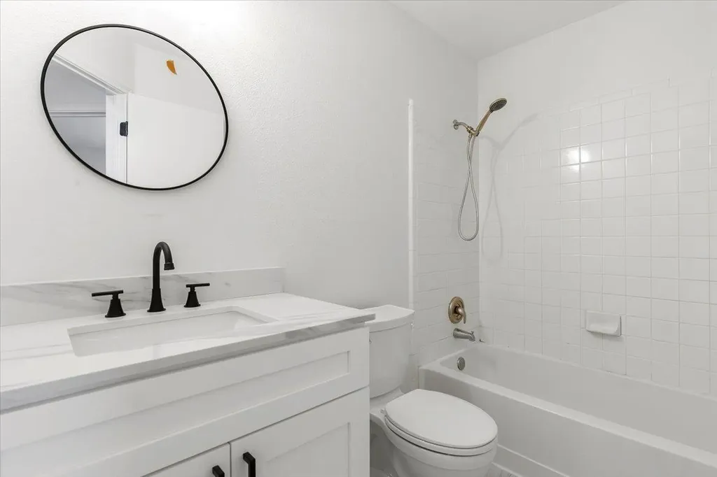 824 Brandi Circle Kyle TX 78640