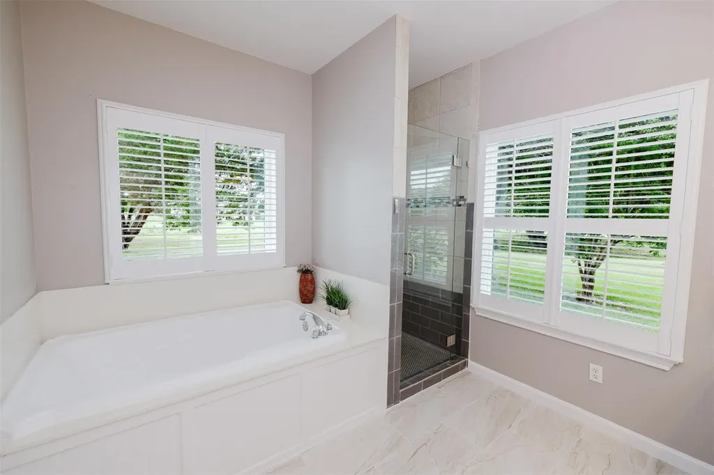 121 Lakewood Trail Leander TX 78641