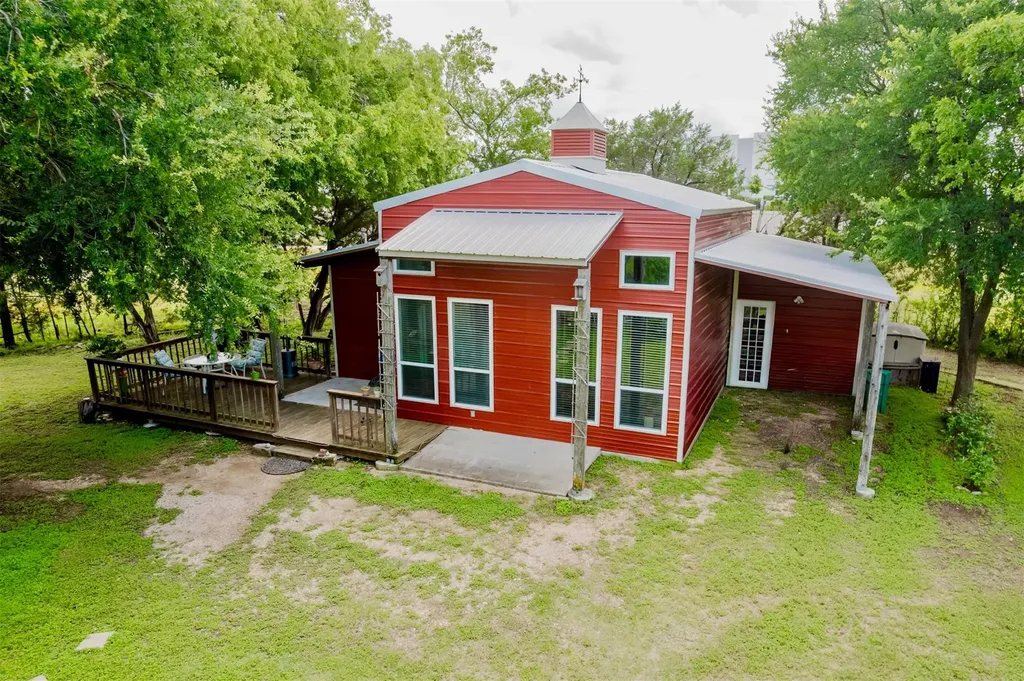 121 Lakewood Trail Leander TX 78641