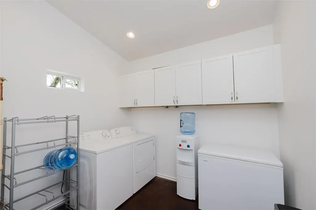 121 Lakewood Trail Leander TX 78641