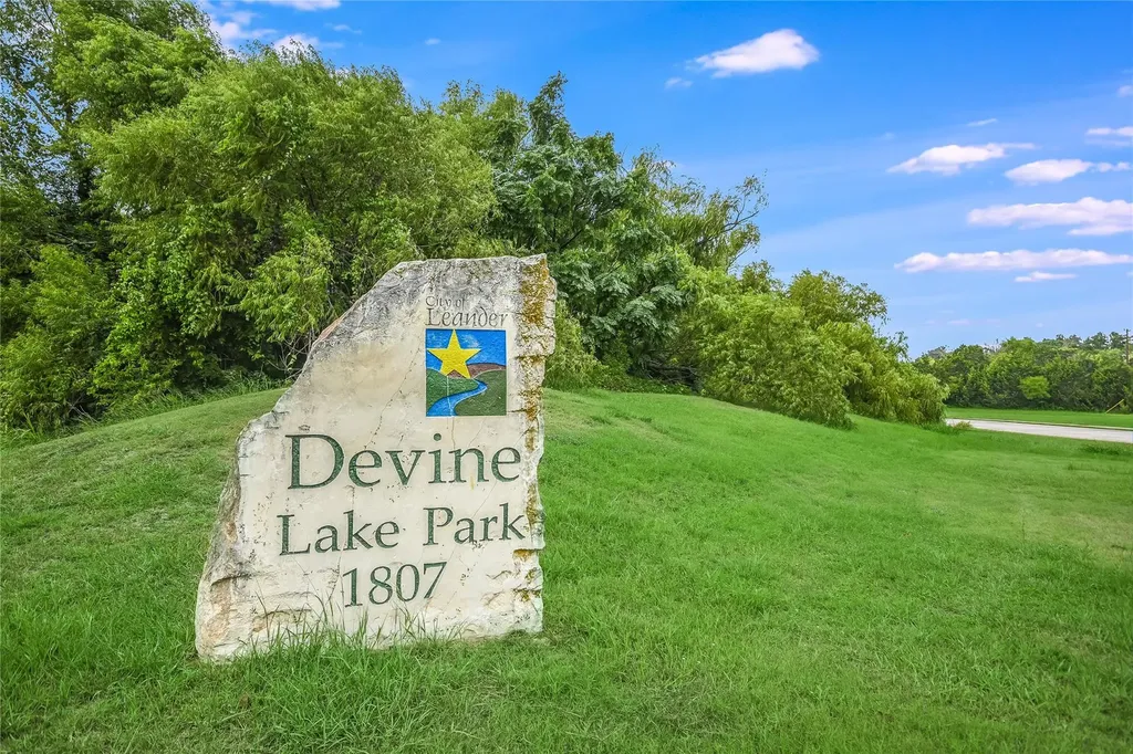 1317 Aquilla Drive Leander TX 78641