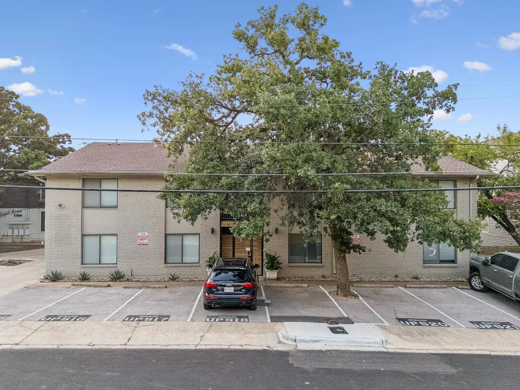 1307 Norwalk Lane Austin TX 78703