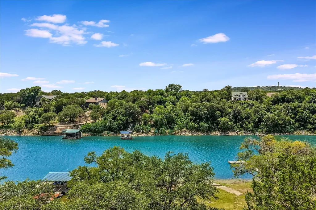11104 Beach Road Leander TX 78641