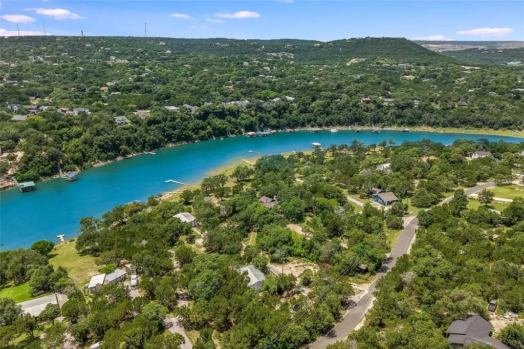 11104 Beach Road Leander TX 78641