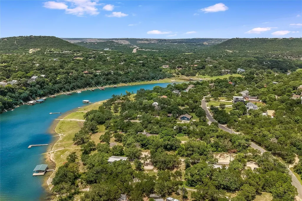 11104 Beach Road Leander TX 78641