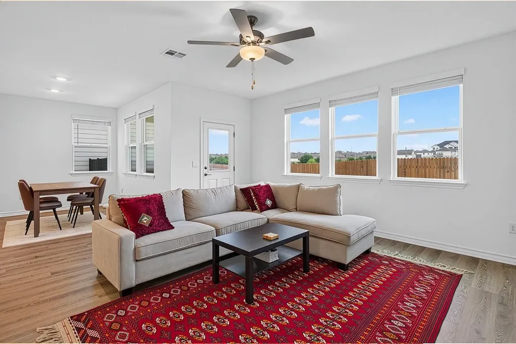 2911 St Regis Drive Pflugerville TX 78660