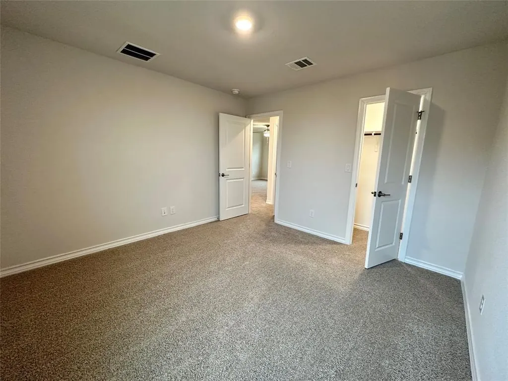 709 Long Run Liberty Hill TX 78642