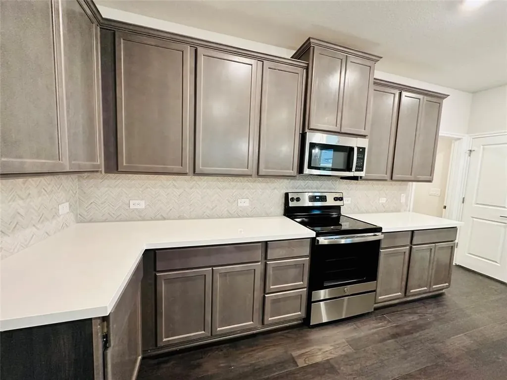709 Long Run Liberty Hill TX 78642