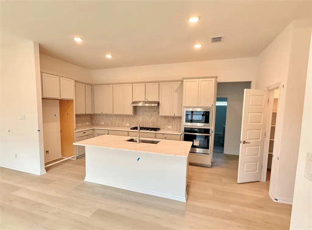 224 Du Bois Lane Kyle TX 78640