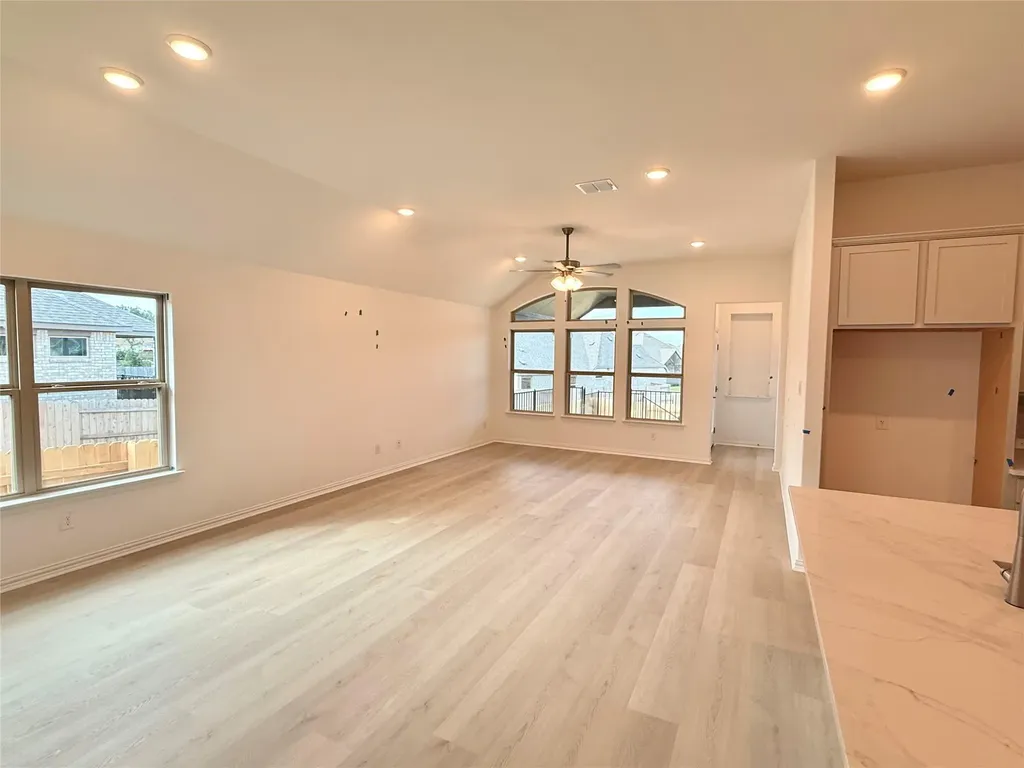 224 Du Bois Lane Kyle TX 78640