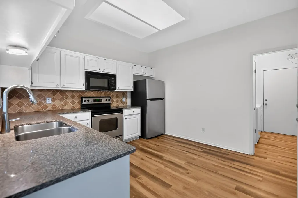 5701 Scout Bluff Austin TX 78731