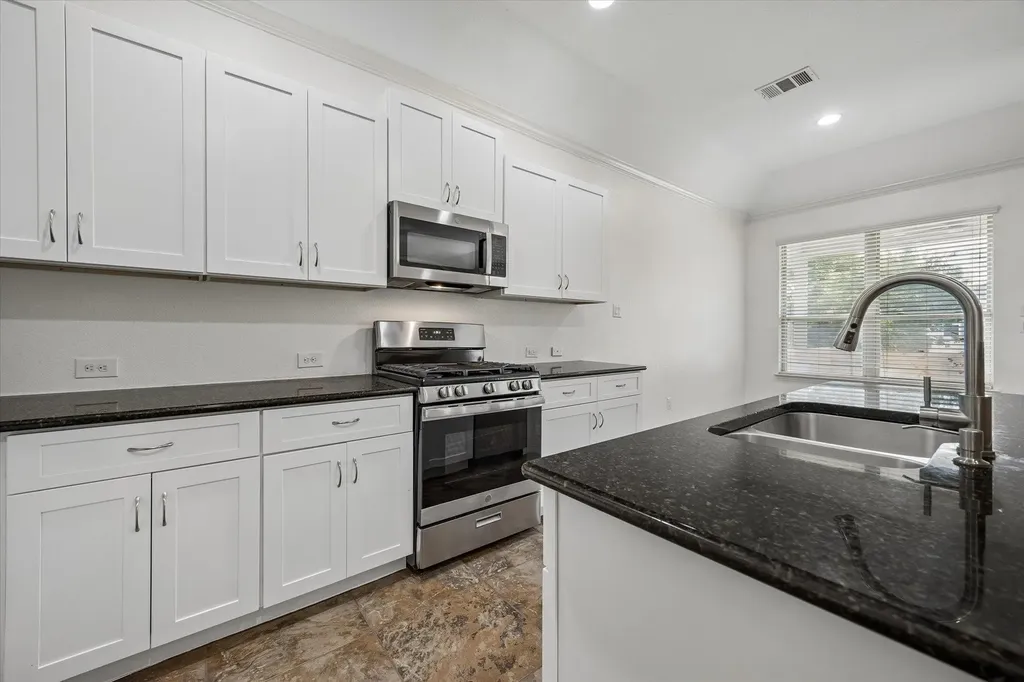 19701 Maiden Grass Drive Pflugerville TX 78660