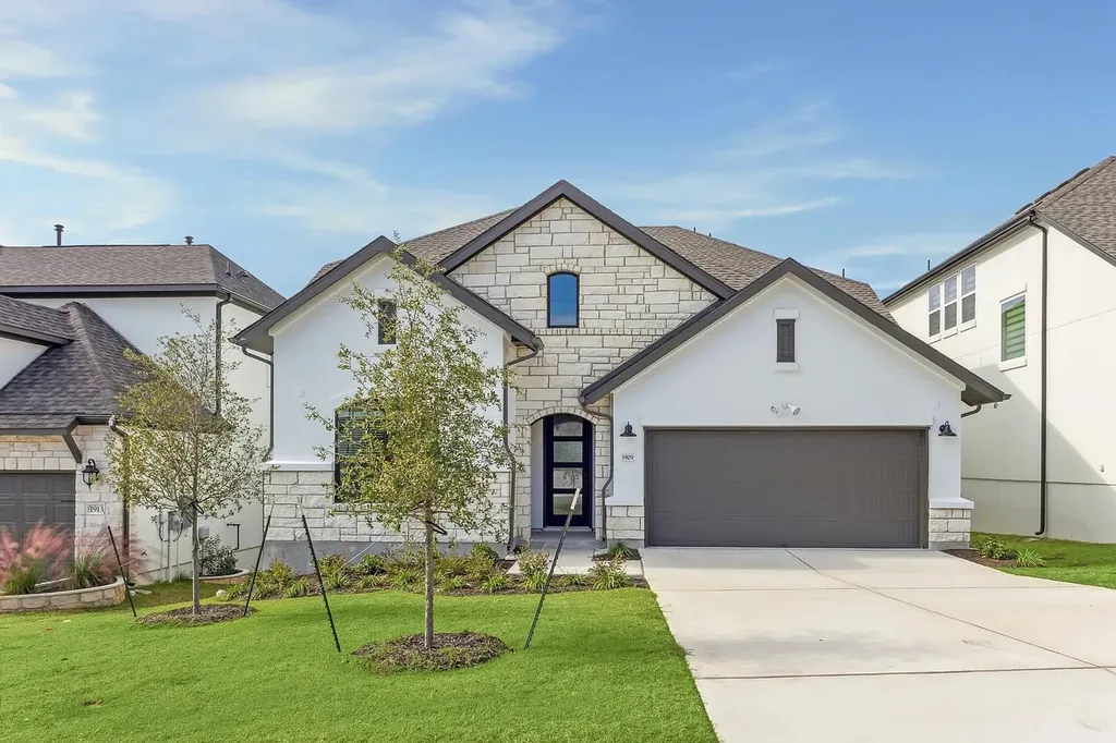 1909 Varese Path Leander TX 78641