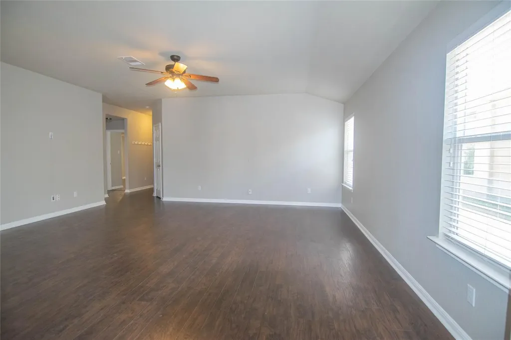 504 Comal Run Hutto TX 78634