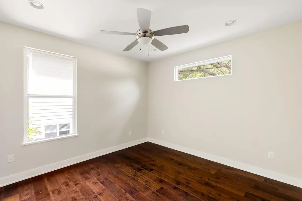 4907 Mendoza Drive Austin TX 78721