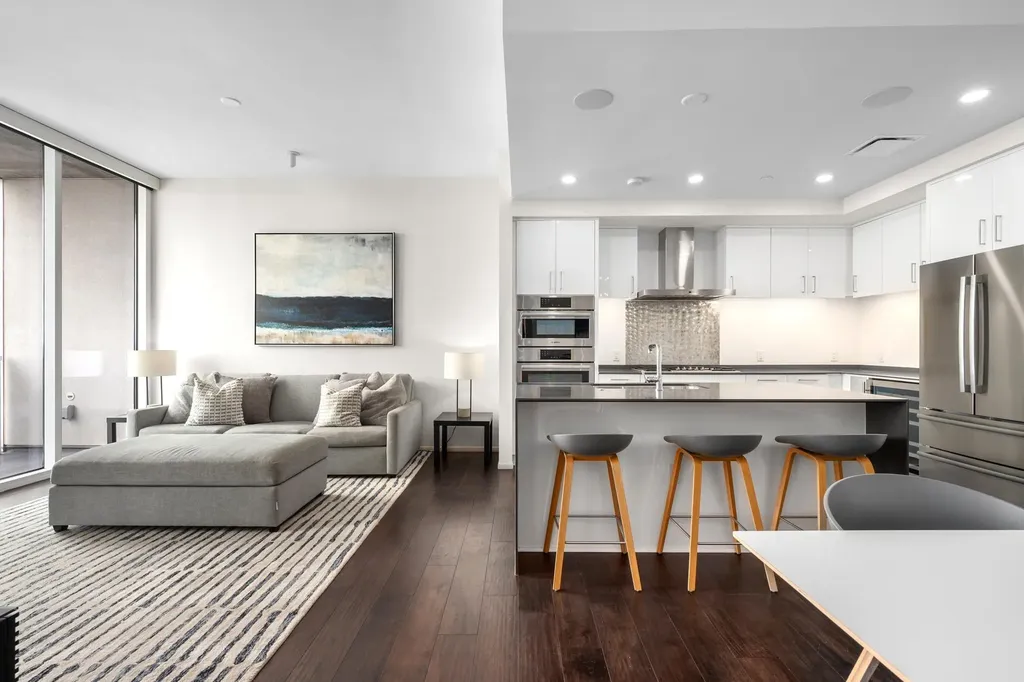 301 West Avenue Austin TX 78701