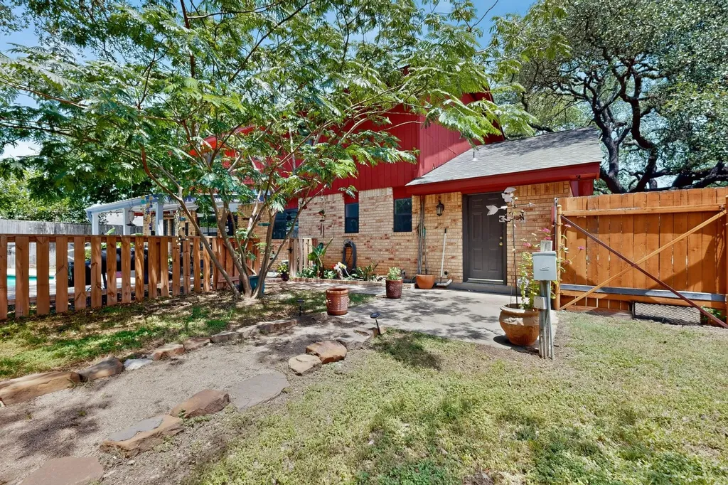 3311 Sesbania Drive Austin TX 78748