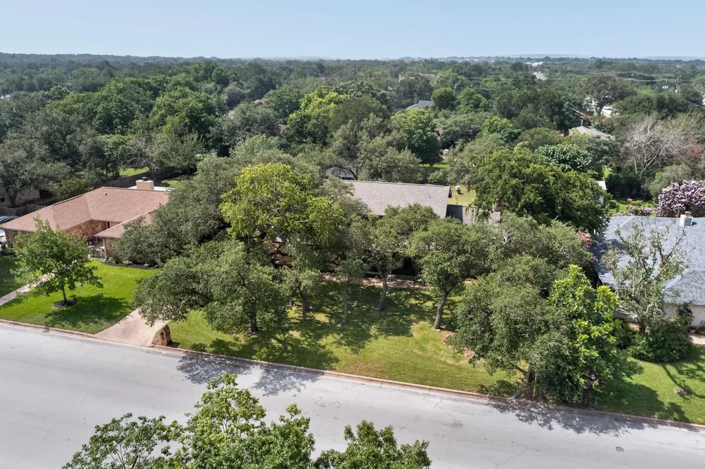 3311 Sesbania Drive Austin TX 78748