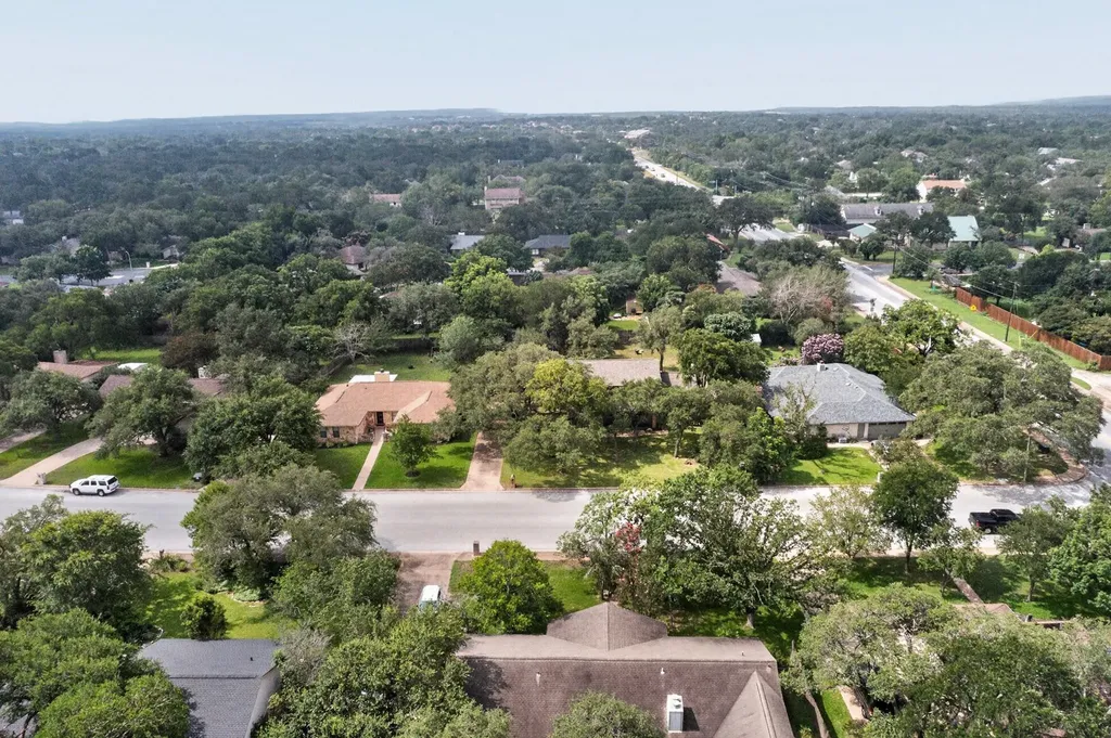 3311 Sesbania Drive Austin TX 78748