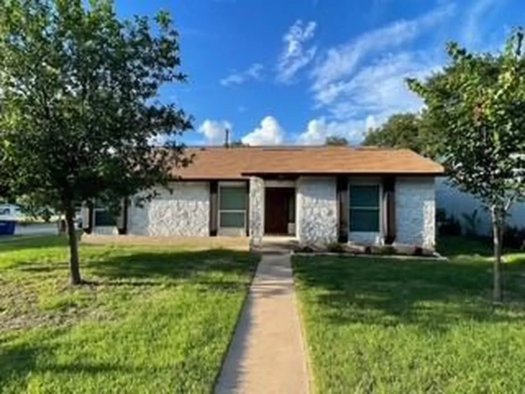 4600 Cedargrove Drive Austin TX 78744