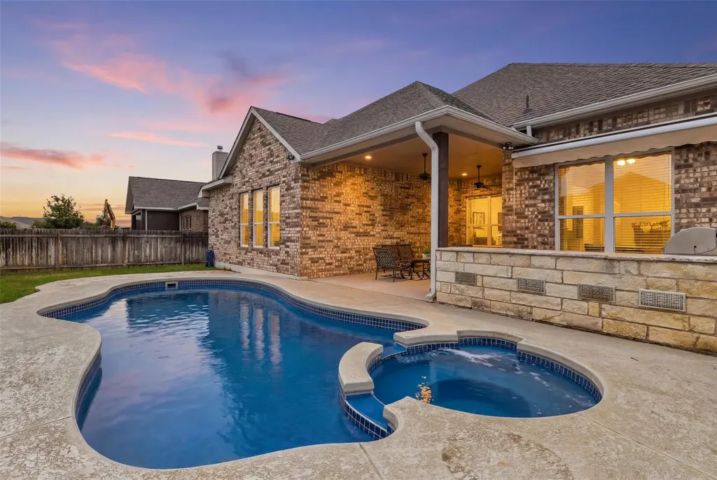 125 Callie Way Liberty Hill TX 78642