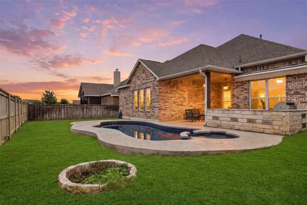 125 Callie Way Liberty Hill TX 78642
