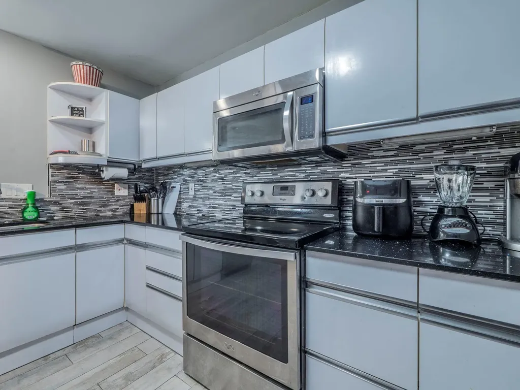40 N Interstate 35 Highway Austin TX 78701