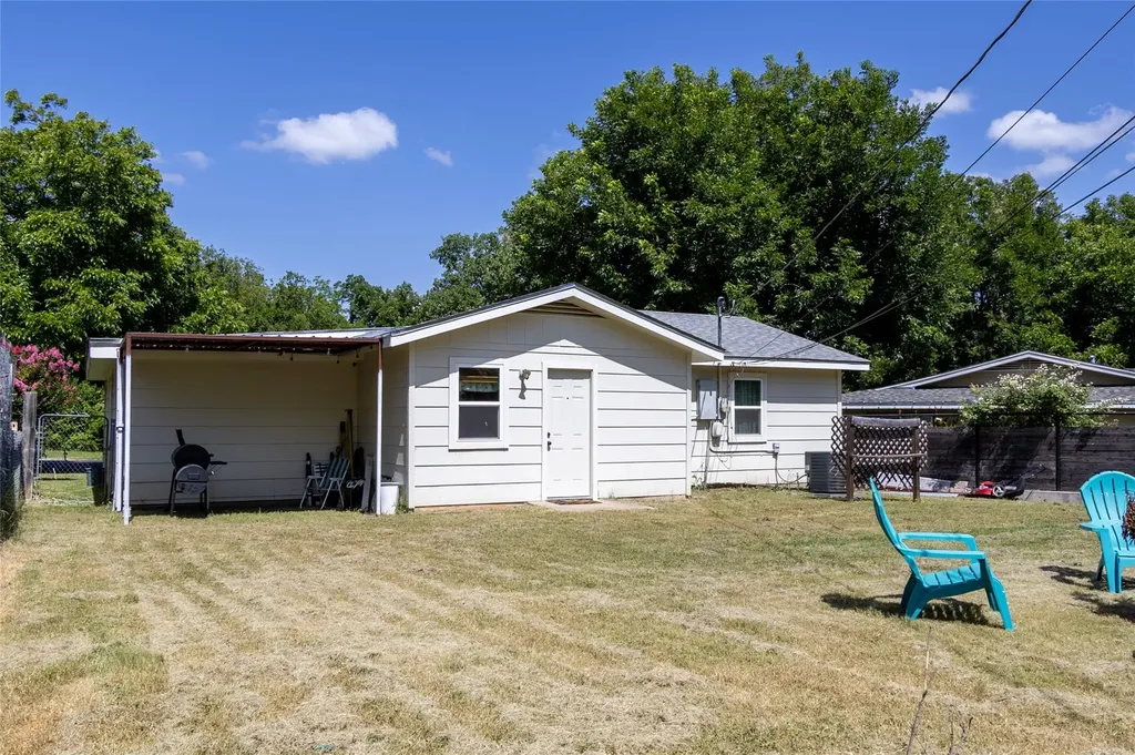 304 Mildred Street Burnet TX 78611