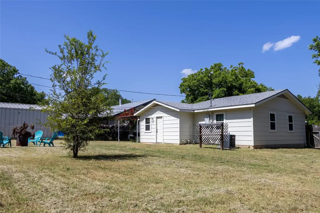 304 Mildred Street Burnet TX 78611