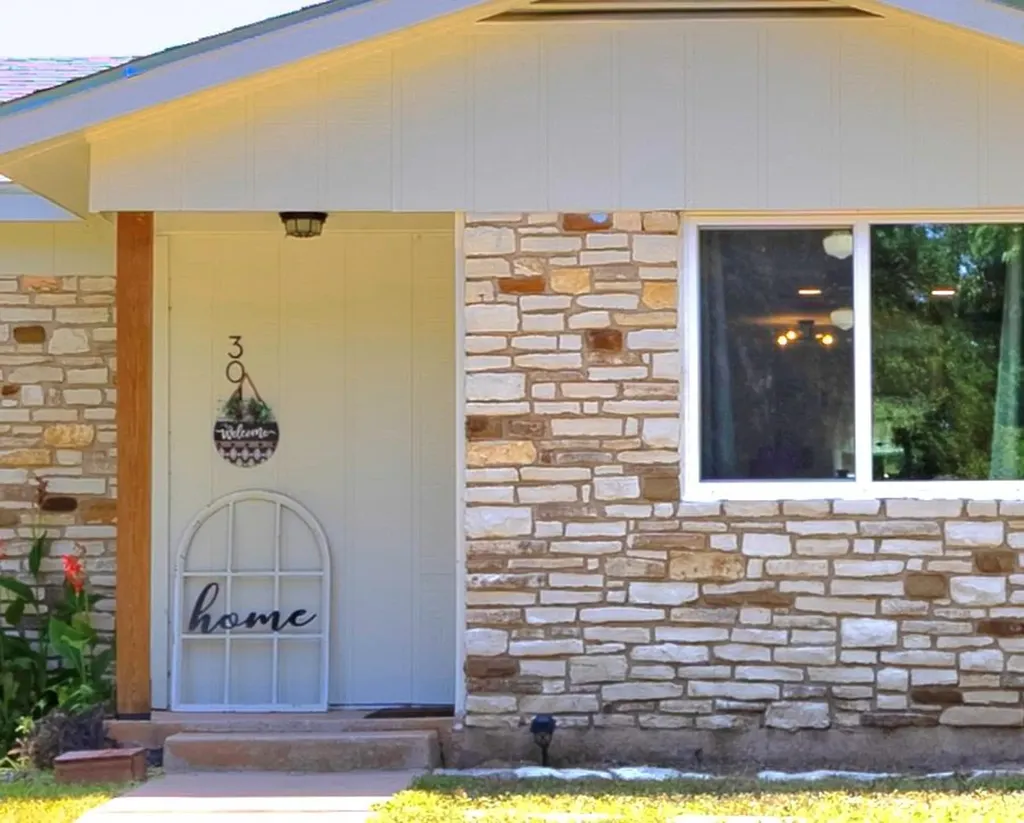 304 Mildred Street Burnet TX 78611