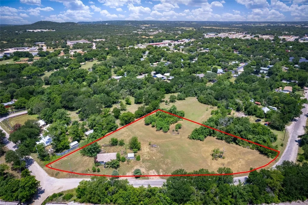 1104 S Boundary Street Burnet TX 78611