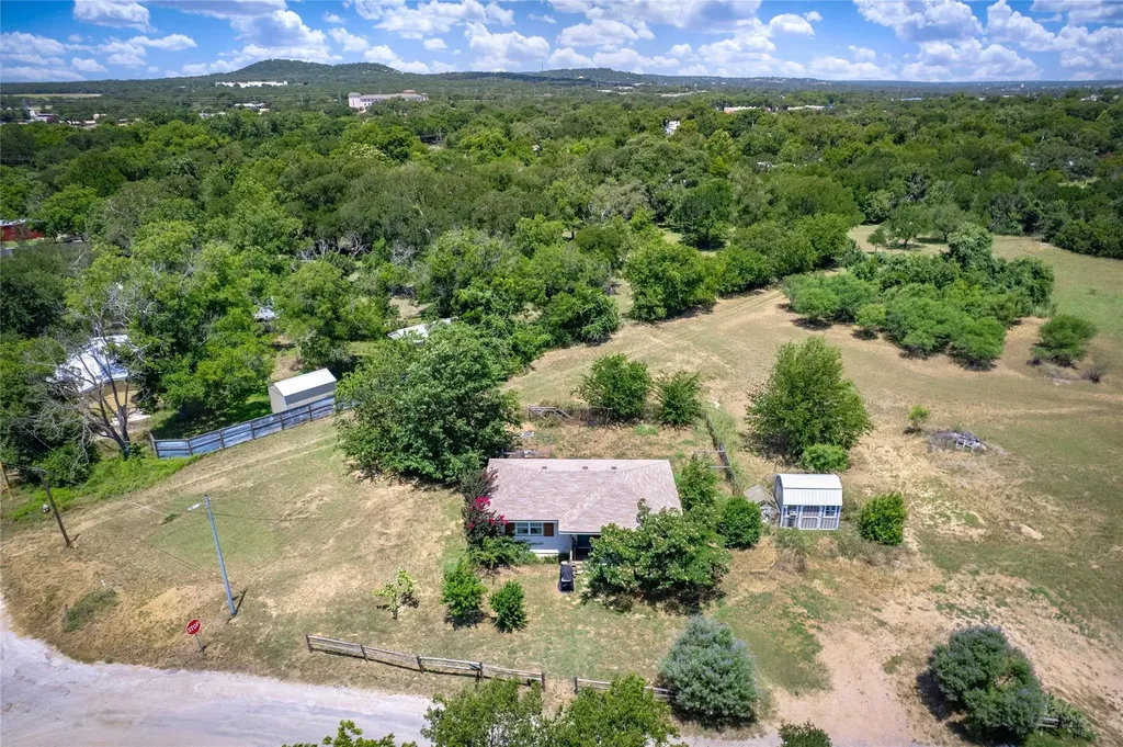 1104 S Boundary Street Burnet TX 78611