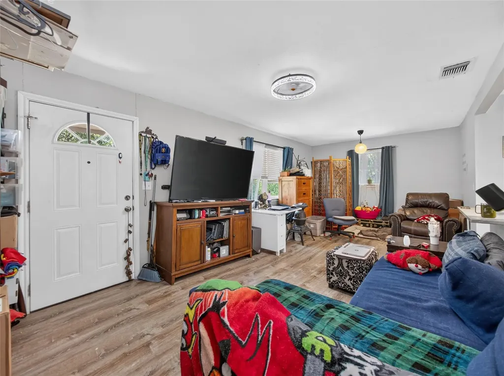 1104 S Boundary Street Burnet TX 78611