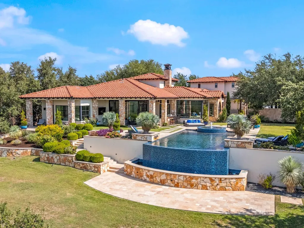 1832 Windy Walk Cove Spicewood TX 78669