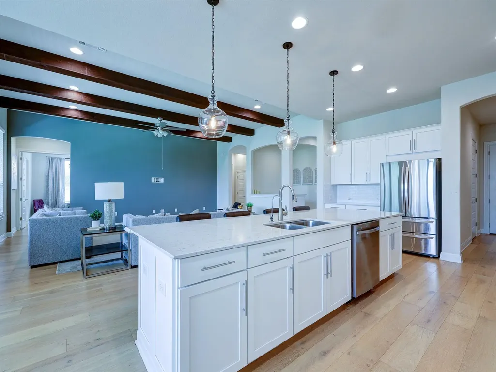 10300 Lavon Bend Austin TX 78717